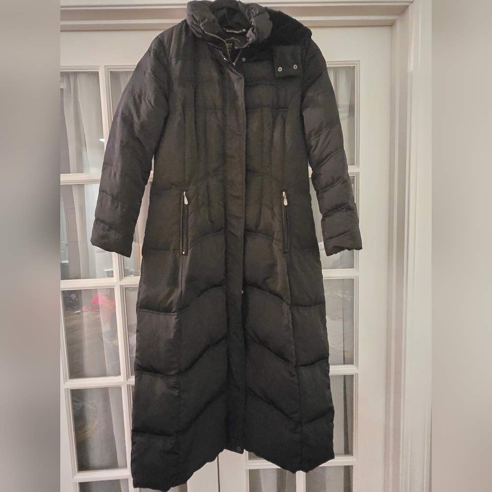 1 Madison Women's Black Full-Length Puffer Down Coat